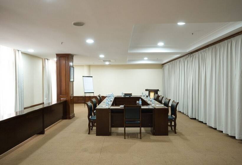 Kibo Palace Hotel Arusha