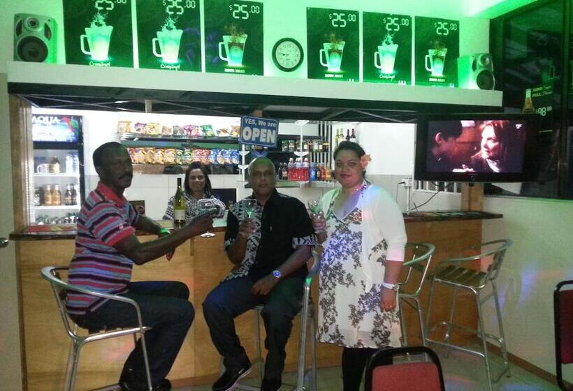 هتل Nadi Downtown