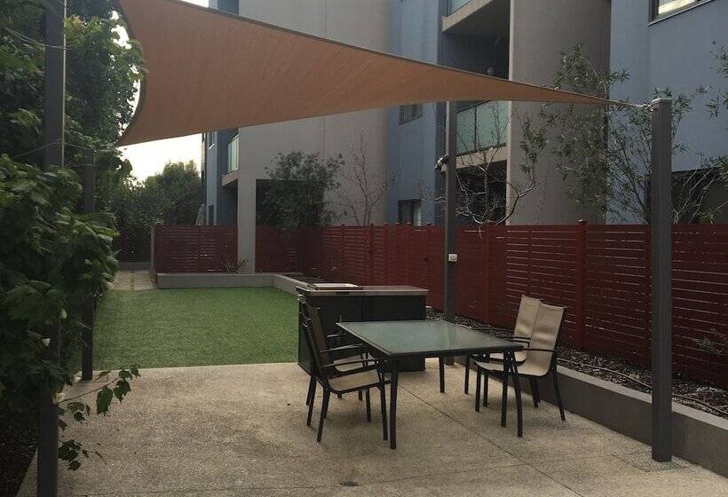 בית מלון כפרי Quest Glen Waverley