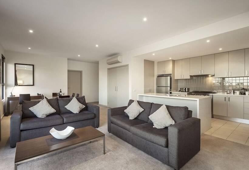 בית מלון כפרי Quest Glen Waverley