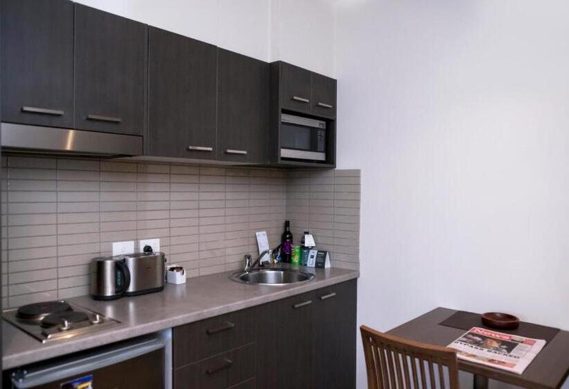 هتل Quest Shepparton