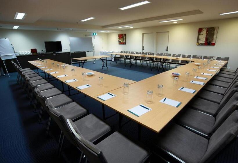 هتل Quest Shepparton