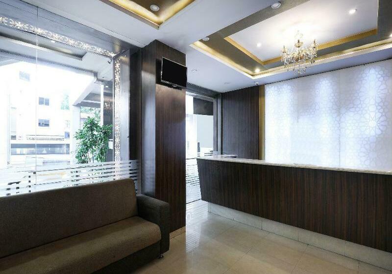 酒店 Sandarshini Inn