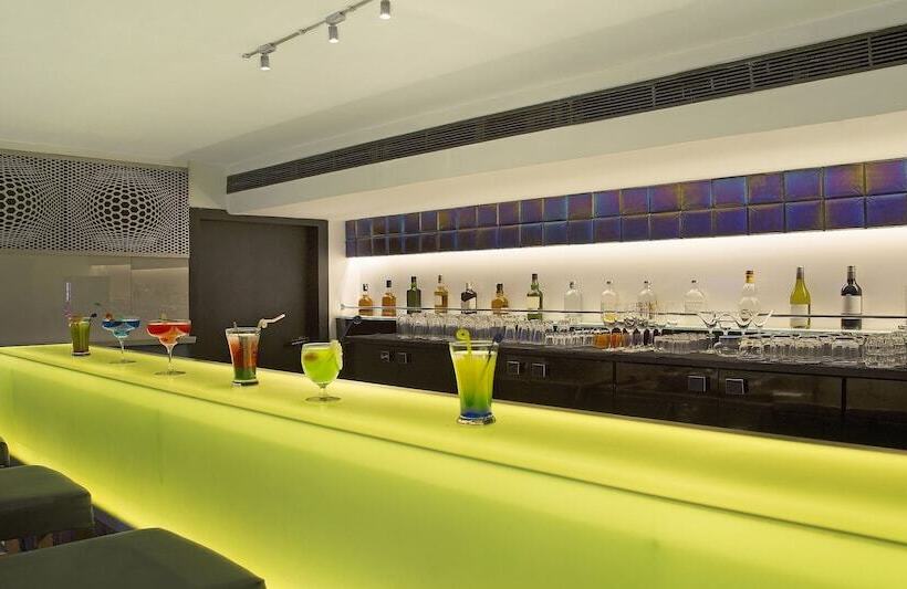 Отель Sayaji Indore