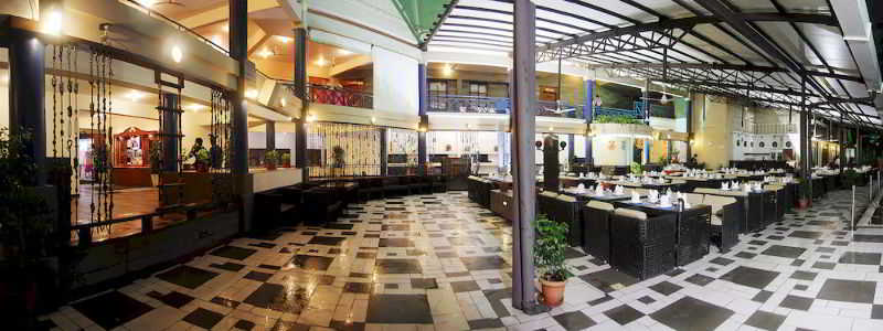 Отель Sayaji Indore