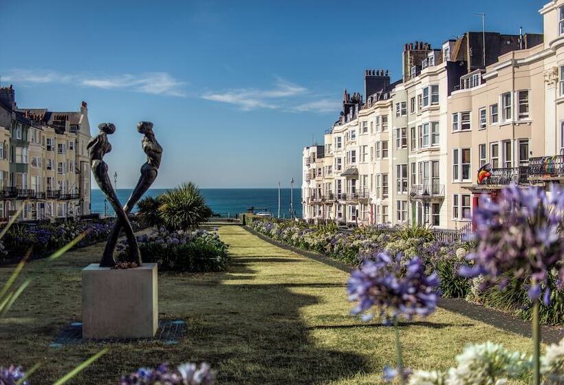 فندق Square Townhouse