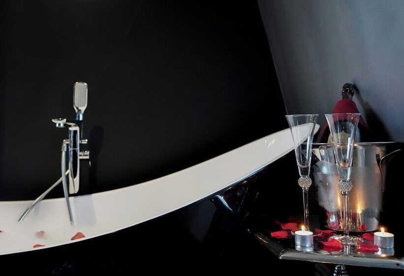 فندق Square Townhouse