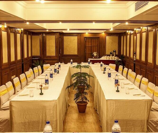 酒店 Sterling Manali