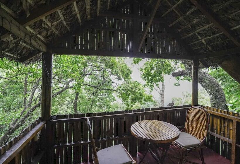 هتل Tea Valley Resort, Munnar