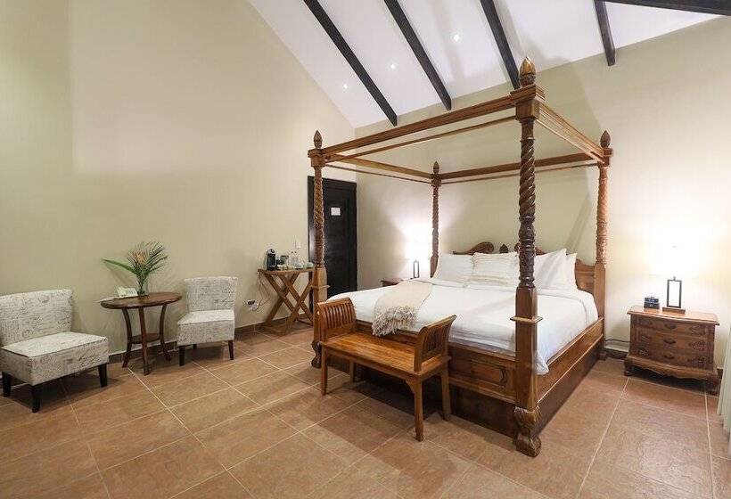 호텔 The Riverside Inn