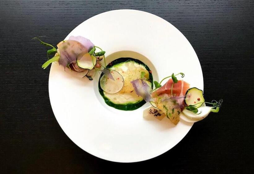 ホテル The Screen