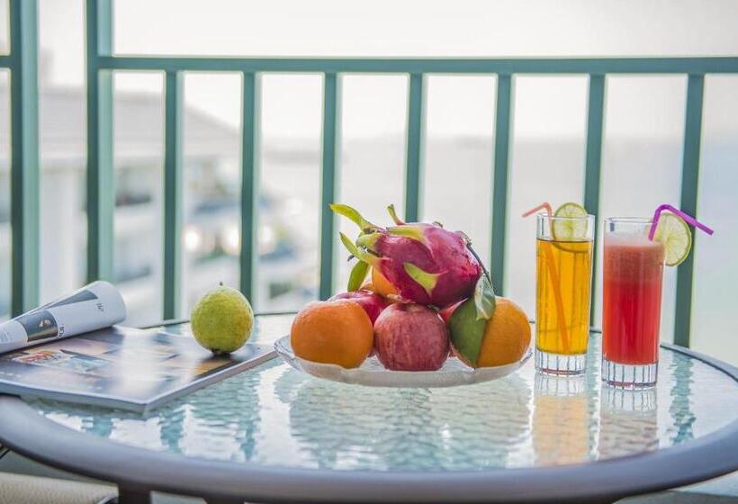 فندق Tianze Beach Resort