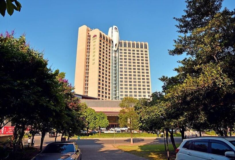 Отель Wellton International