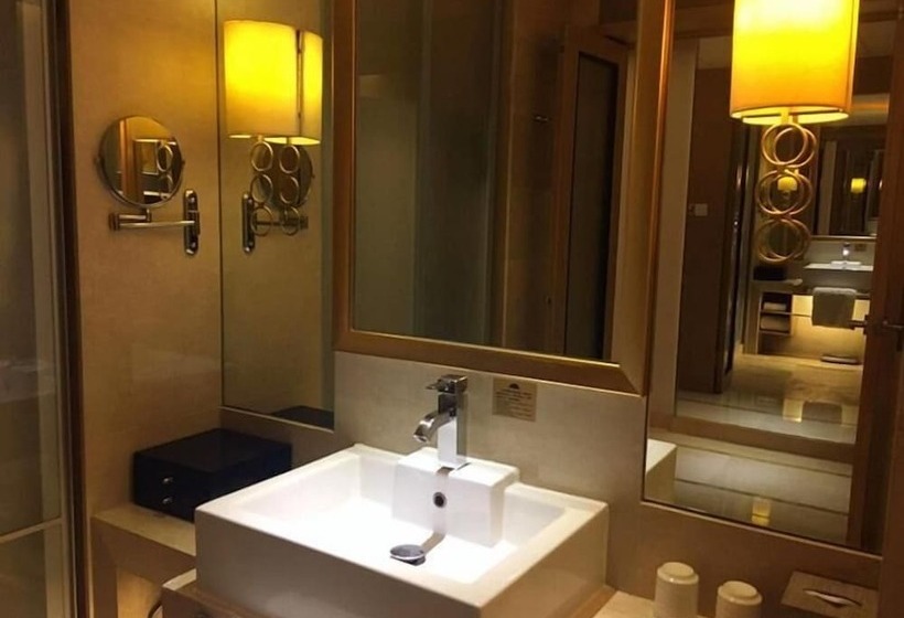 Отель Wellton International