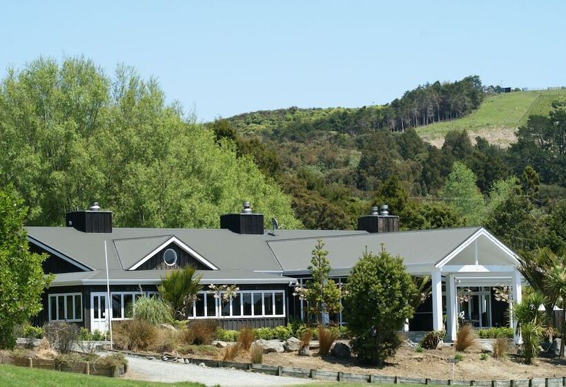 בית מלון כפרי Woodhouse Mountain Lodge