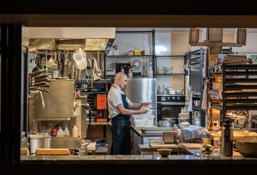 בית מלון כפרי Woodhouse Mountain Lodge