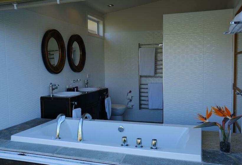 בית מלון כפרי Woodhouse Mountain Lodge