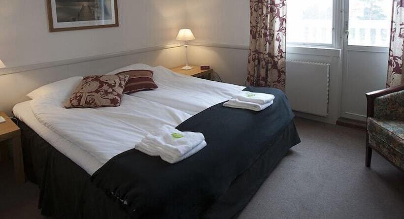 Insjöns Hotell