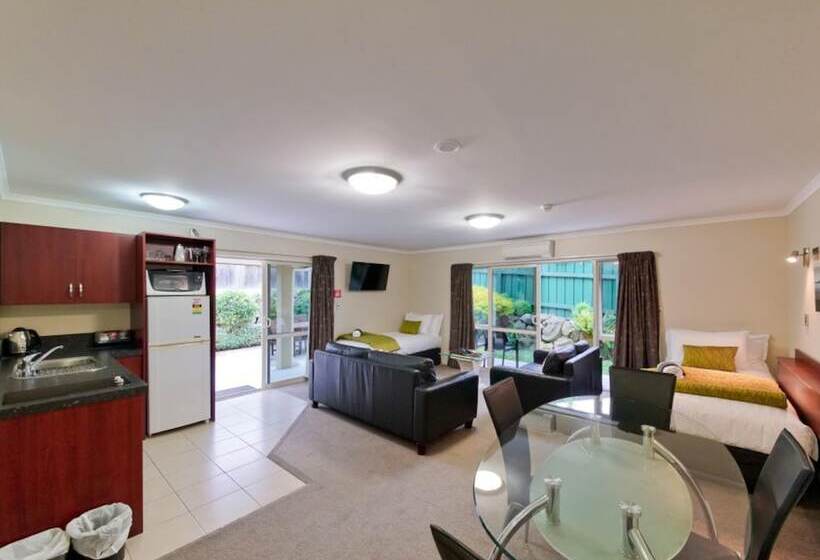 모텔 Asure Avenue Motor Lodge