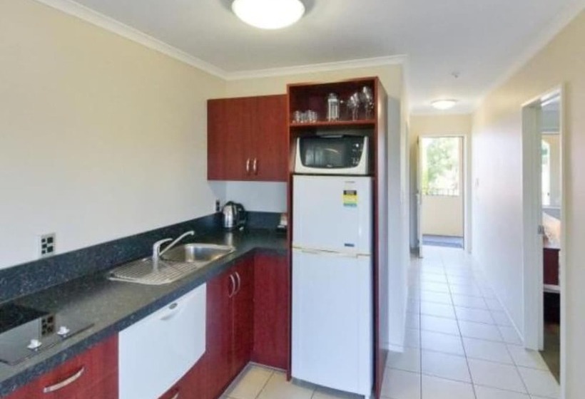 מוטל Asure Avenue Motor Lodge