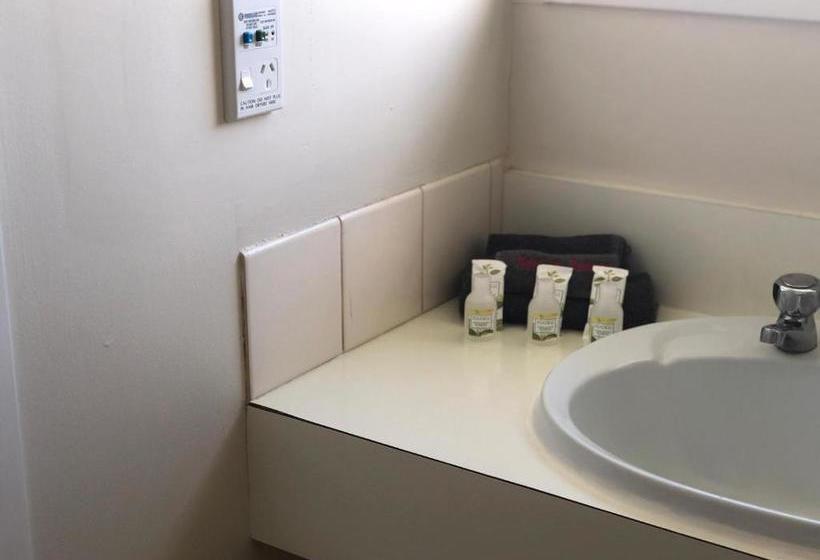 מוטל Asure Saddle And Sulky Motor Lodge