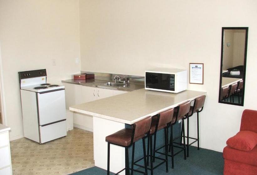 מוטל Asure Saddle And Sulky Motor Lodge