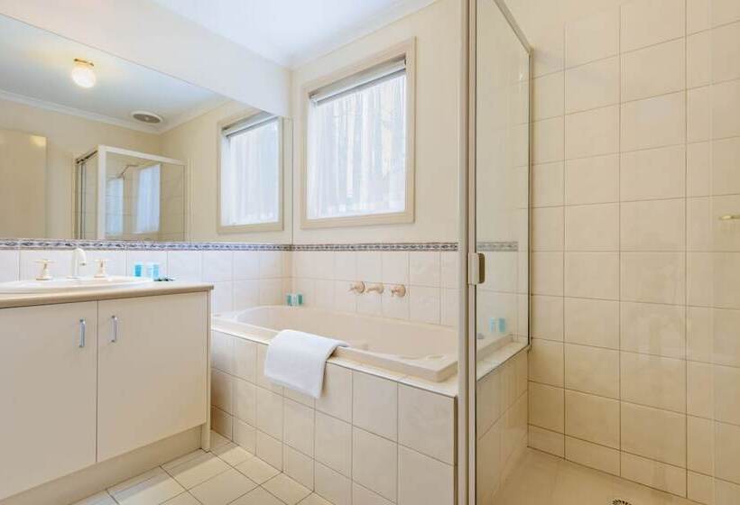 Park Avenue   Forest Hill