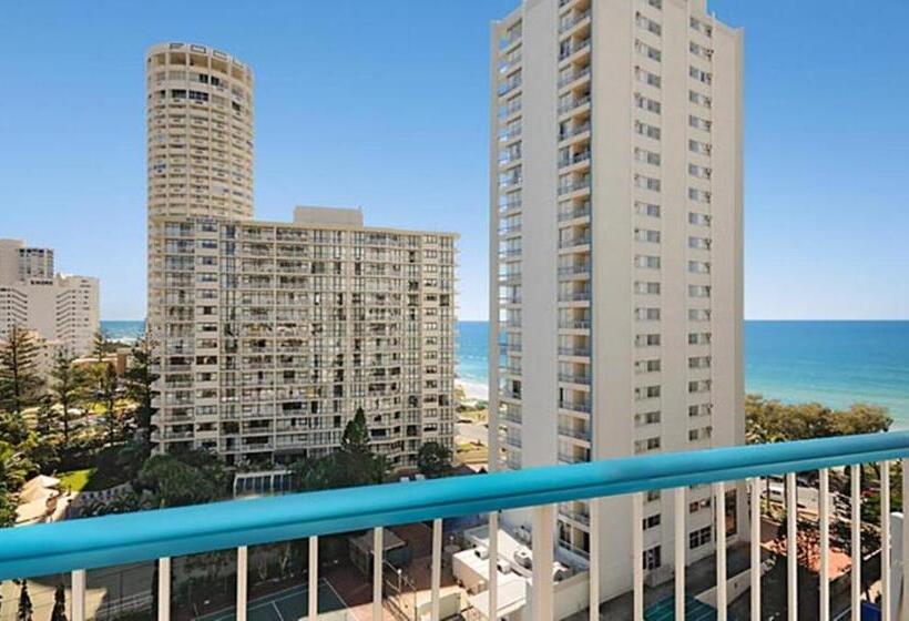 Quarterdeck Apartments