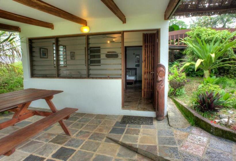 استراحتگاه Deco Stop Lodge