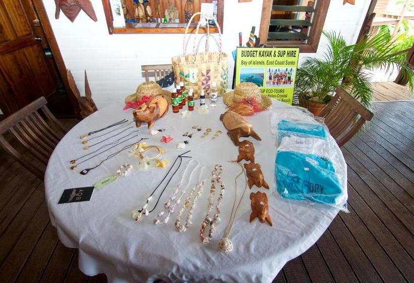 استراحتگاه Deco Stop Lodge