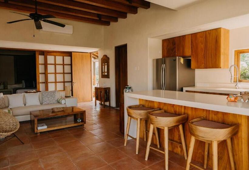 منتجع Las Palmas Luxury Villas