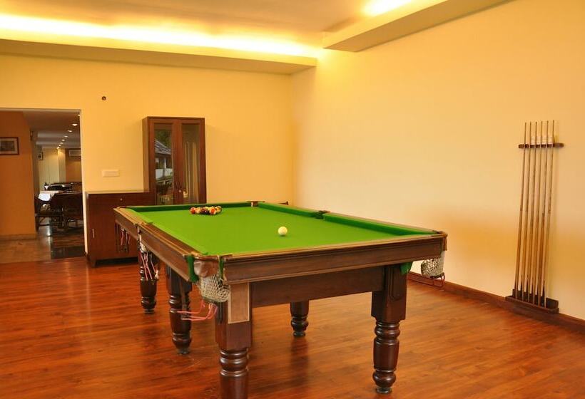 Royal Orchid Fort Resort