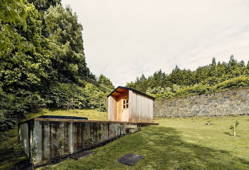 ベッドアンドブレックファースト Landescape Furnas