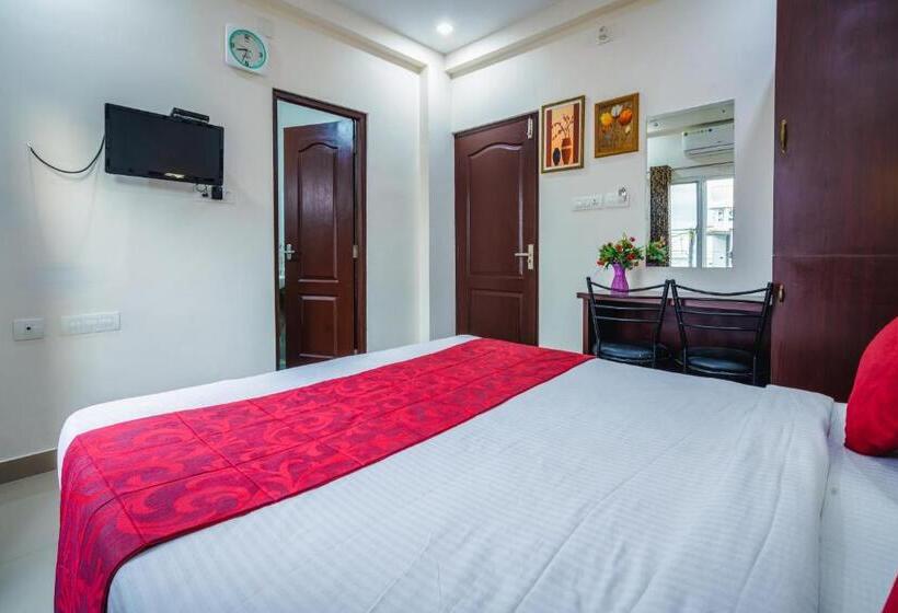 هتل Almas Residency