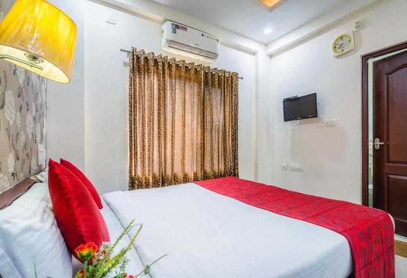 هتل Almas Residency