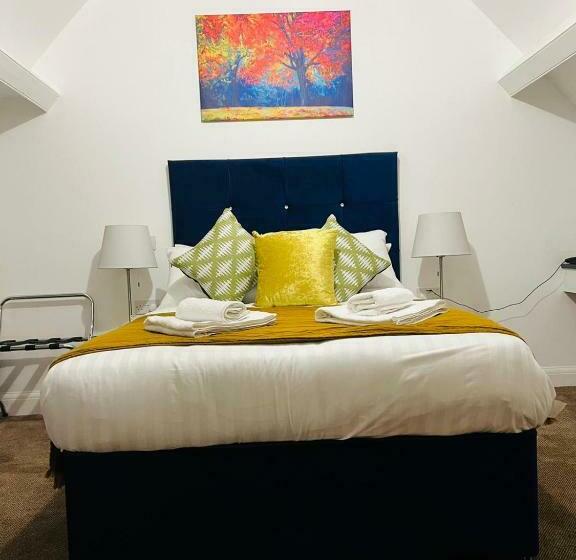 בית מלון כפרי Atz&h Inn