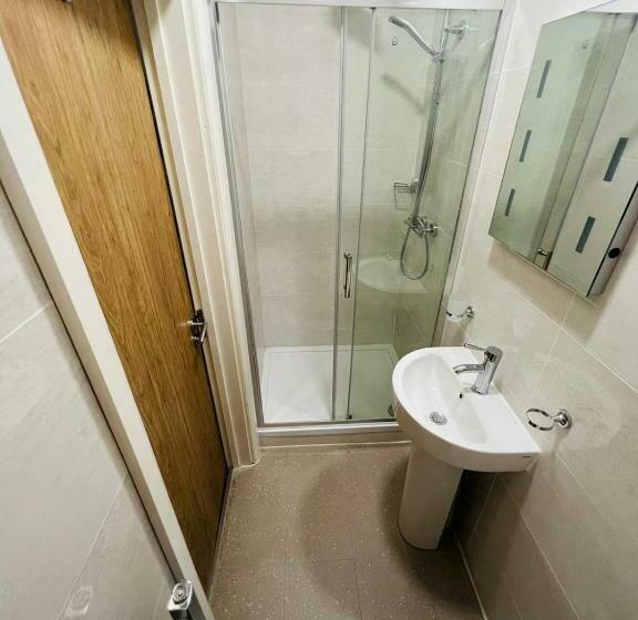 בית מלון כפרי Atz&h Inn