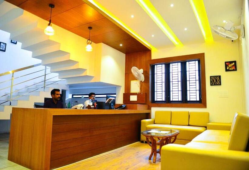 فندق Aura Residency