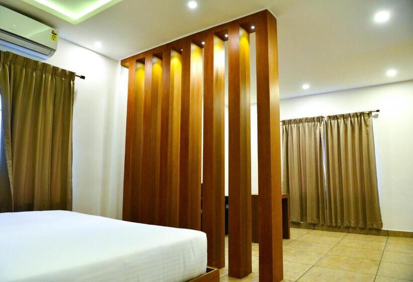 فندق Aura Residency