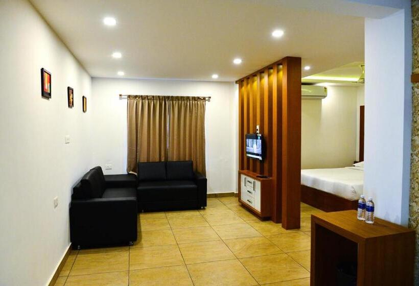 فندق Aura Residency