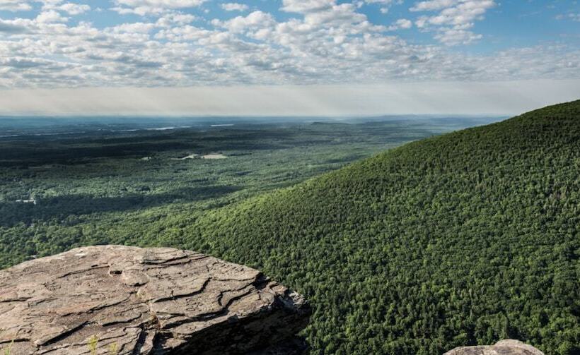 Отель Autocamp Catskills