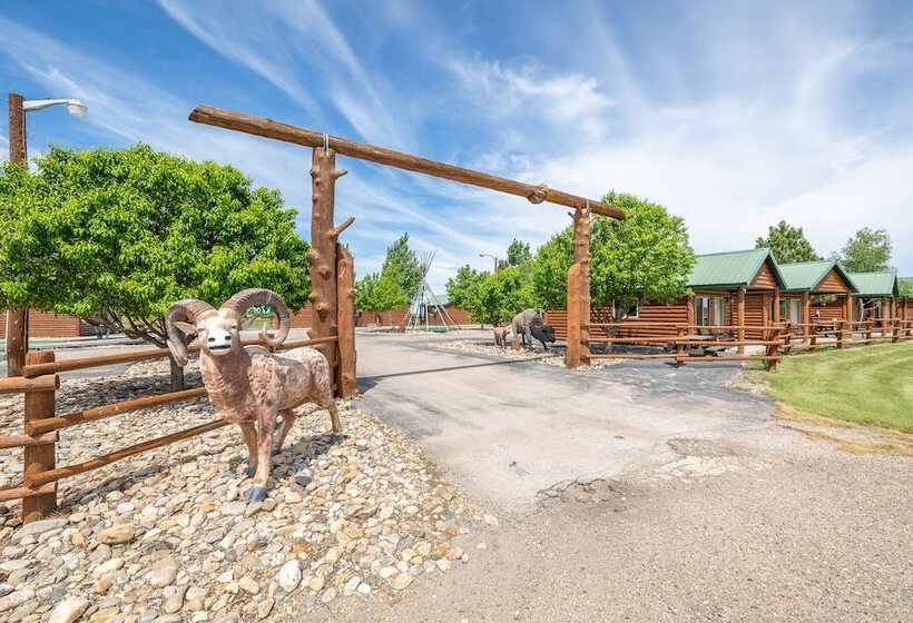 فندق Badlands Frontier Cabins