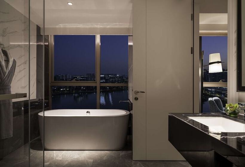 فندق Hyatt Centric Lakeside Ningbo