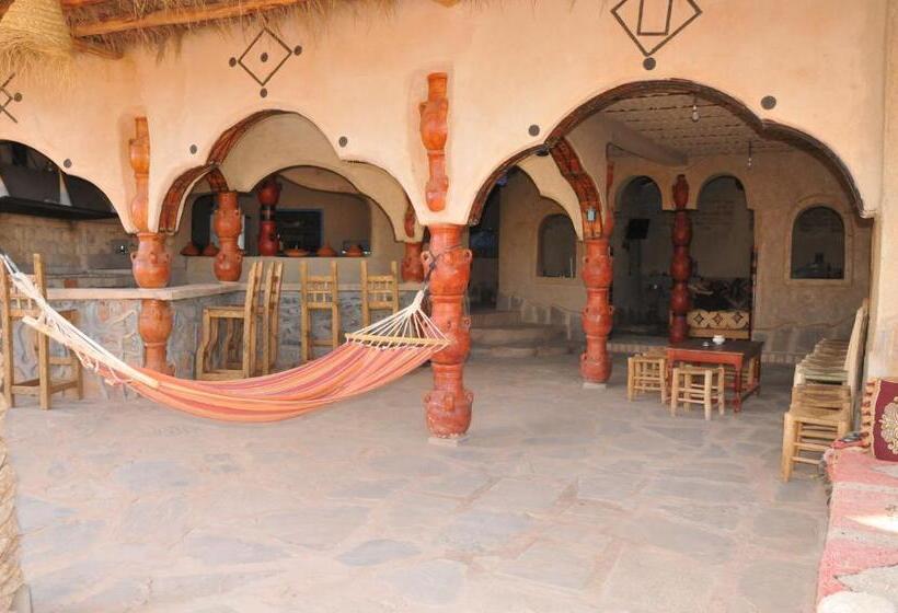 هتل Maison Acacias