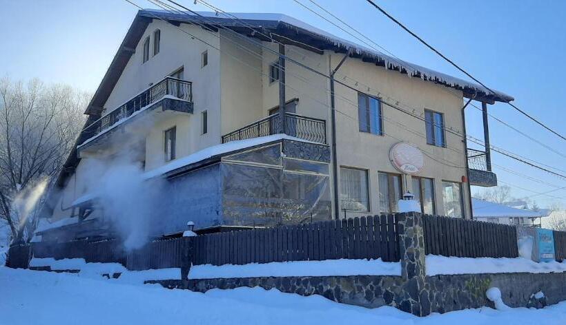 호텔 Pensiunea Montan Din Bran,sat Simon Spa Indoor