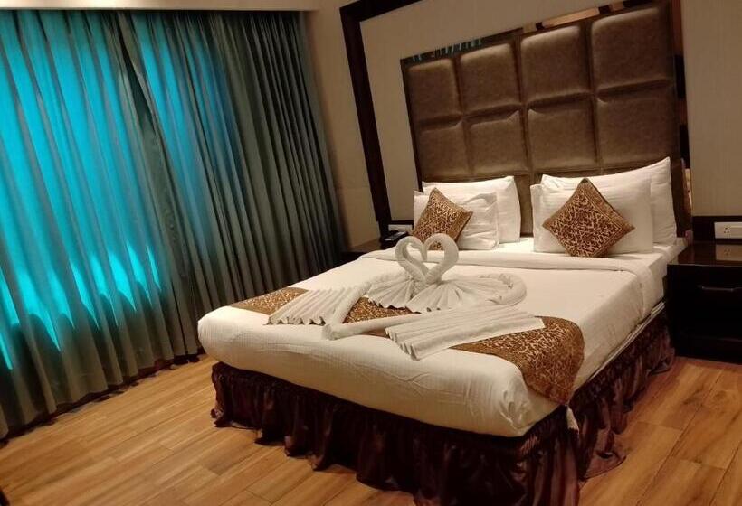 The Stella Hotel & Resort