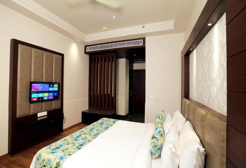 The Stella Hotel & Resort