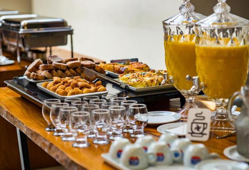 Отель Vila Catavento