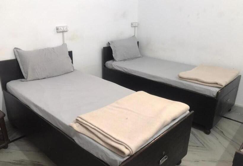 הוסטל 9backpackers