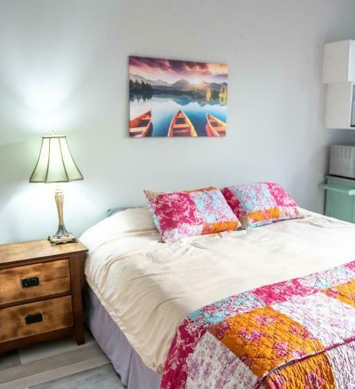 فندق صغير The Jypsy Inn / Muskoka